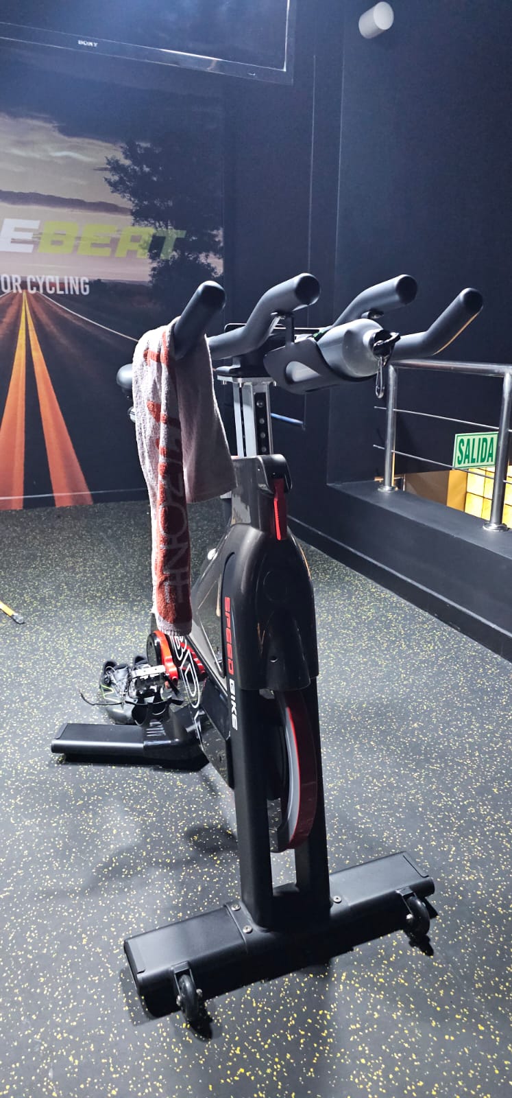 Clase de indoor cycling en Cyclebeat - Vista 3